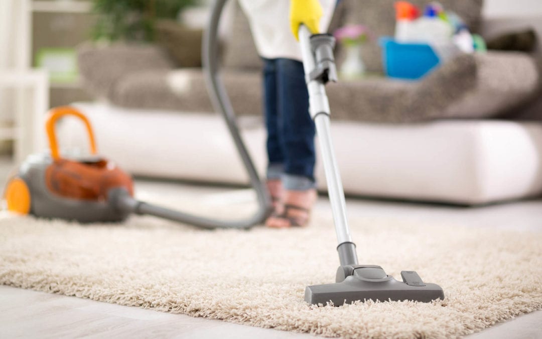 DIY Cleaning vs. Professional Cleaning Service