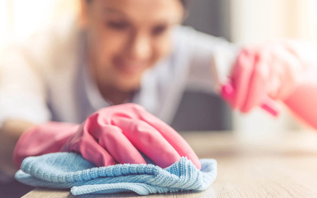 4 Benefits to Hiring the Right Cleaning Service